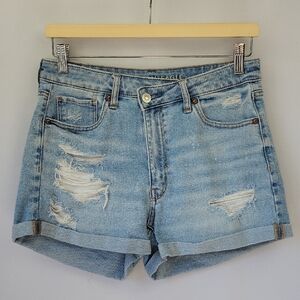 America Eagle Outfitters Mom Jean Shorts Light Wash Size 6